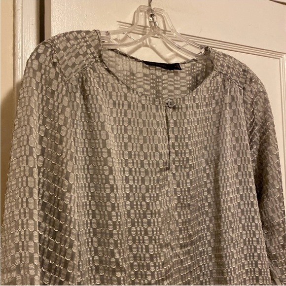 Metallic Blouse - Picture 3 of 5